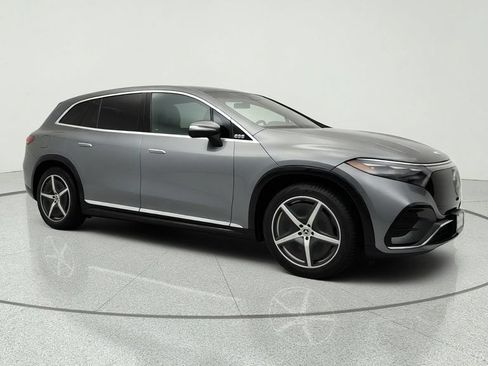 Used 2023 Mercedes-Benz EQS 580 4MATIC SUV image 3