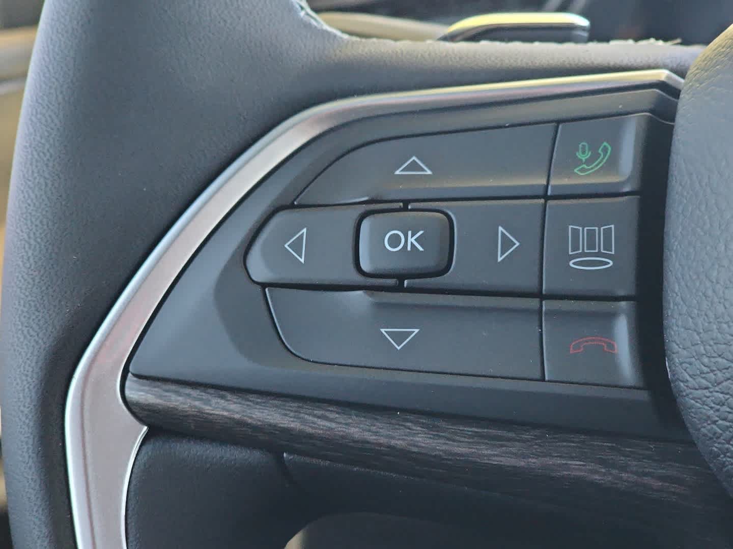 New 2026 Jeep Grand Cherokee Altitude AWD/4WD image 13