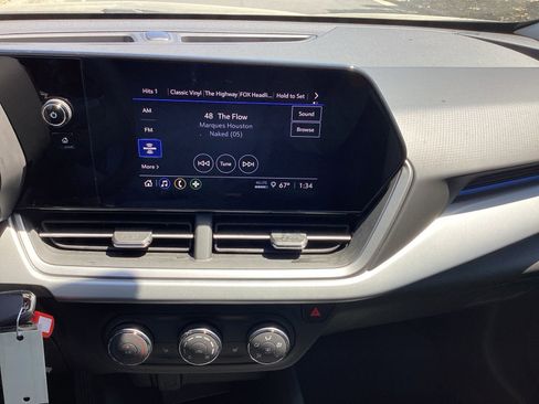 New 2026 Chevrolet Trax LS w/ LS Convenience Package FWD image 12