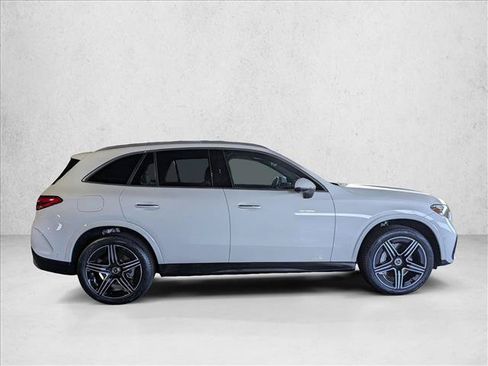Certified 2023 Mercedes-Benz GLC 300 image 4