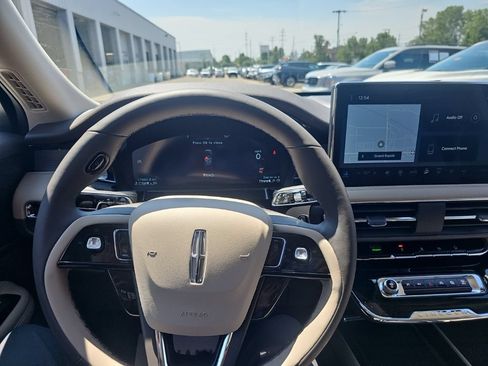 Used 2024 Lincoln Corsair AWD w/ Equipment Group 101A image 13