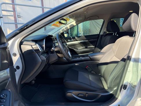 Used 2018 Nissan Maxima 3.5 S image 17