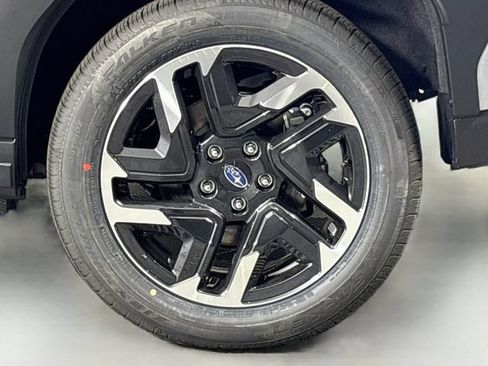 New 2026 Subaru Forester Premium AWD/4WD image 31