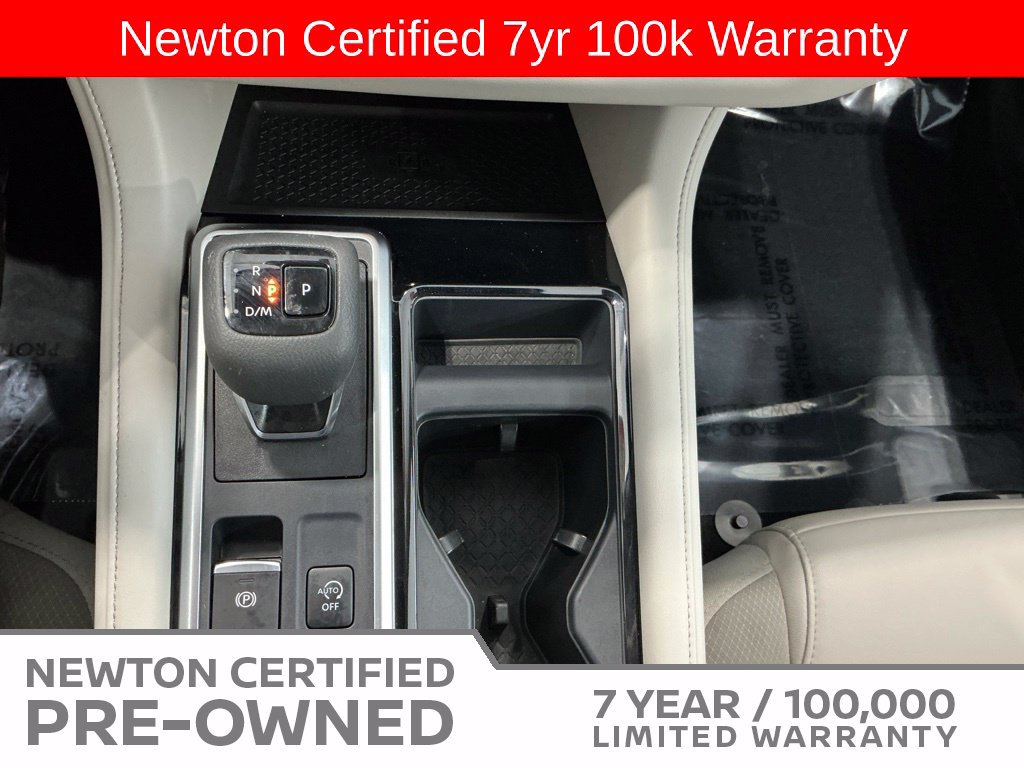 Used 2025 Nissan Pathfinder SL AWD/4WD image 33