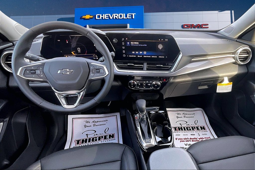 New 2026 Chevrolet Trax ACTIV w/ Sunroof Package FWD image 6