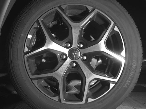 Used 2025 Jeep Compass Limited image 14