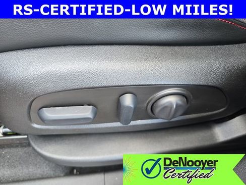 Used 2023 Chevrolet Equinox RS image 28