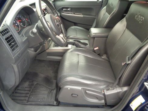 Used 2012 Jeep Liberty Limited Jet w/ Comfort/Convenience Group AWD/4WD image 24