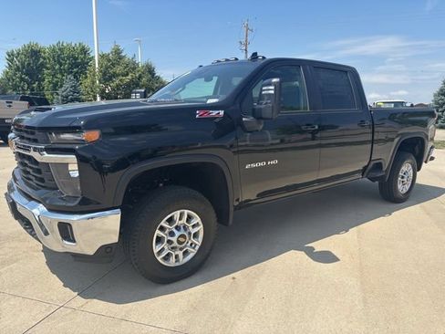 New 2026 Chevrolet Silverado 2500 LT w/ All Star Edition AWD/4WD image 32
