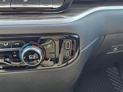 New 2026 GMC Sierra 1500 Elevation image 30