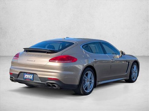 Used 2015 Porsche Panamera S image 5