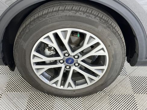 Used 2022 Ford Escape SEL image 8