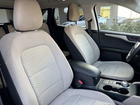 Certified 2022 Ford Escape SE w/ Convenience Package image 11