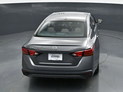 Used 2025 Nissan Altima 2.5 SV FWD image 23