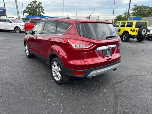 Used 2015 Ford Escape Titanium FWD image 3