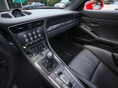 Used 2019 Porsche 911 Speedster RWD image 26