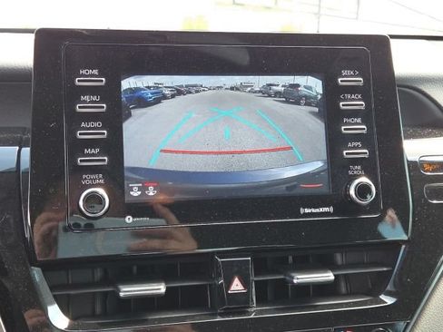 Used 2024 Toyota Camry SE FWD image 17