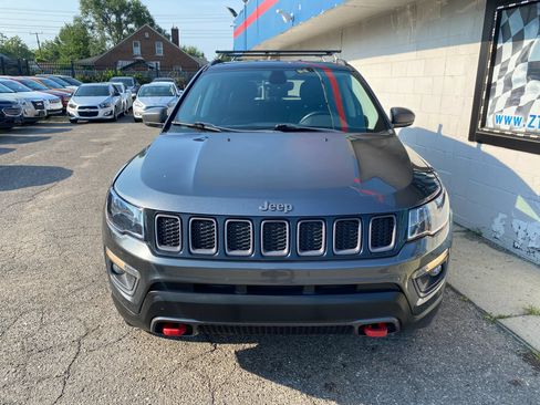 Used 2018 Jeep Compass Trailhawk w/ Cold Weather Group AWD/4WD image 5