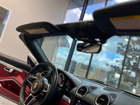 Used 2017 Porsche 718 Boxster S image 29