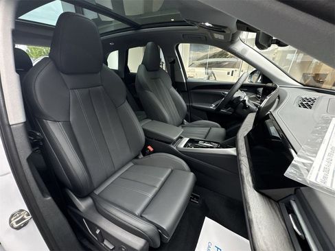 New 2025 Audi Q5 Premium Plus image 27