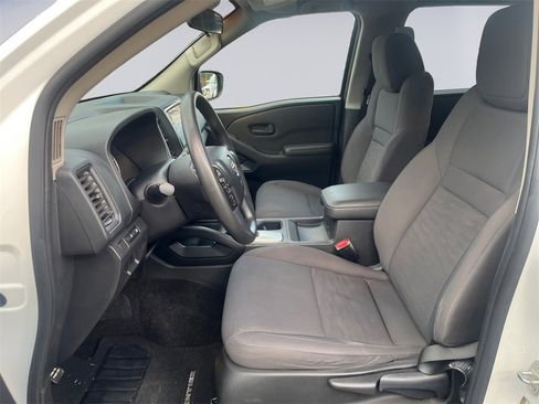 Used 2023 Nissan Frontier S w/ Tow Package image 15