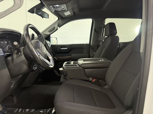 Used 2022 GMC Sierra 1500 SLE w/ Enhanced Capability Package AWD/4WD image 14