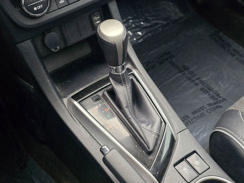 Used 2016 Toyota Corolla L image 39