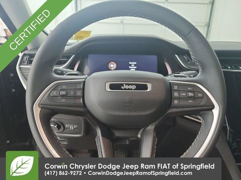 Certified 2023 Jeep Grand Cherokee Laredo AWD/4WD image 21