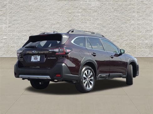 Certified 2025 Subaru Outback Limited AWD/4WD image 7