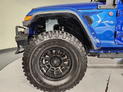 Used 2020 Jeep Wrangler Unlimited Rubicon w/ Dual Top Group AWD/4WD image 11