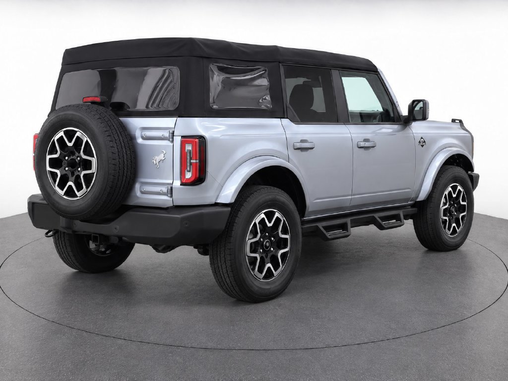 Used 2023 Ford Bronco Outer Banks AWD/4WD image 5