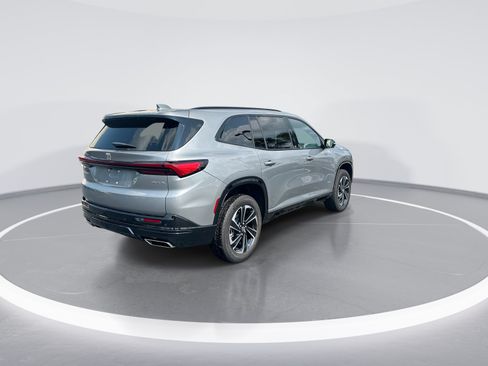 Used 2026 Buick Enclave Sport Touring FWD image 9