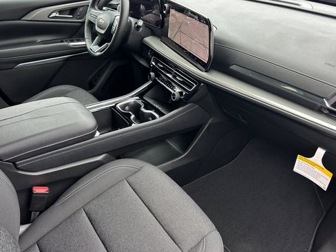 New 2026 Chevrolet Traverse LT FWD image 16