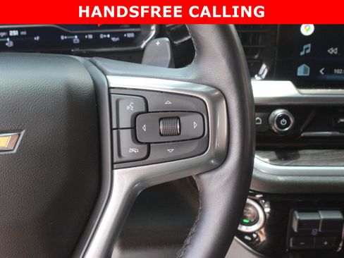 Used 2022 Chevrolet Silverado 1500 LTZ AWD/4WD image 17