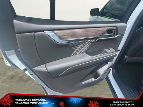 New 2026 GMC Acadia Denali w/ Super Cruise Package FWD image 23