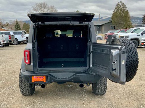 Used 2022 Ford Bronco Badlands image 15