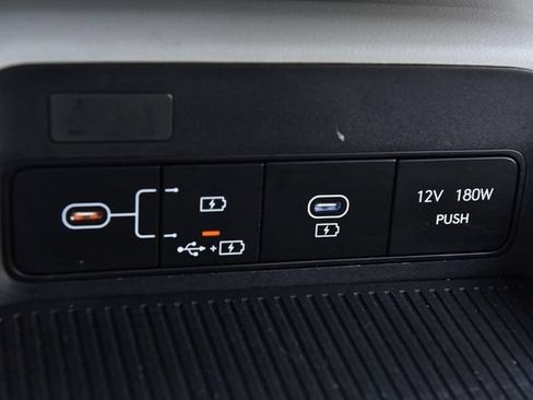 Used 2024 Hyundai Kona SEL FWD image 15