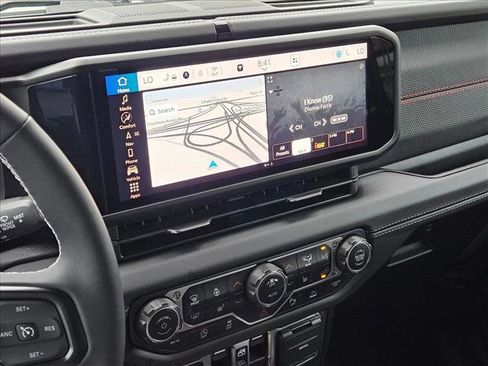 Used 2025 Jeep Wrangler Unlimited Rubicon image 15