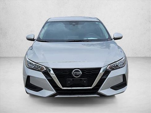 Used 2020 Nissan Sentra SV FWD image 2