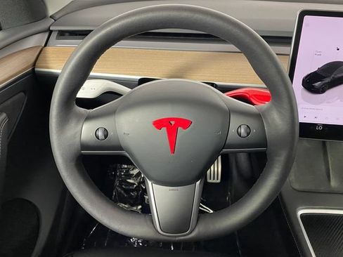Used 2023 Tesla Model Y Performance AWD/4WD image 17