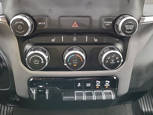 Used 2024 RAM 1500 Big Horn AWD/4WD image 23