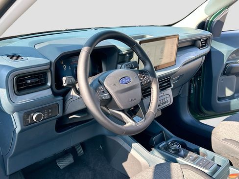 New 2025 Ford Maverick XLT w/ XLT Luxury Package image 4