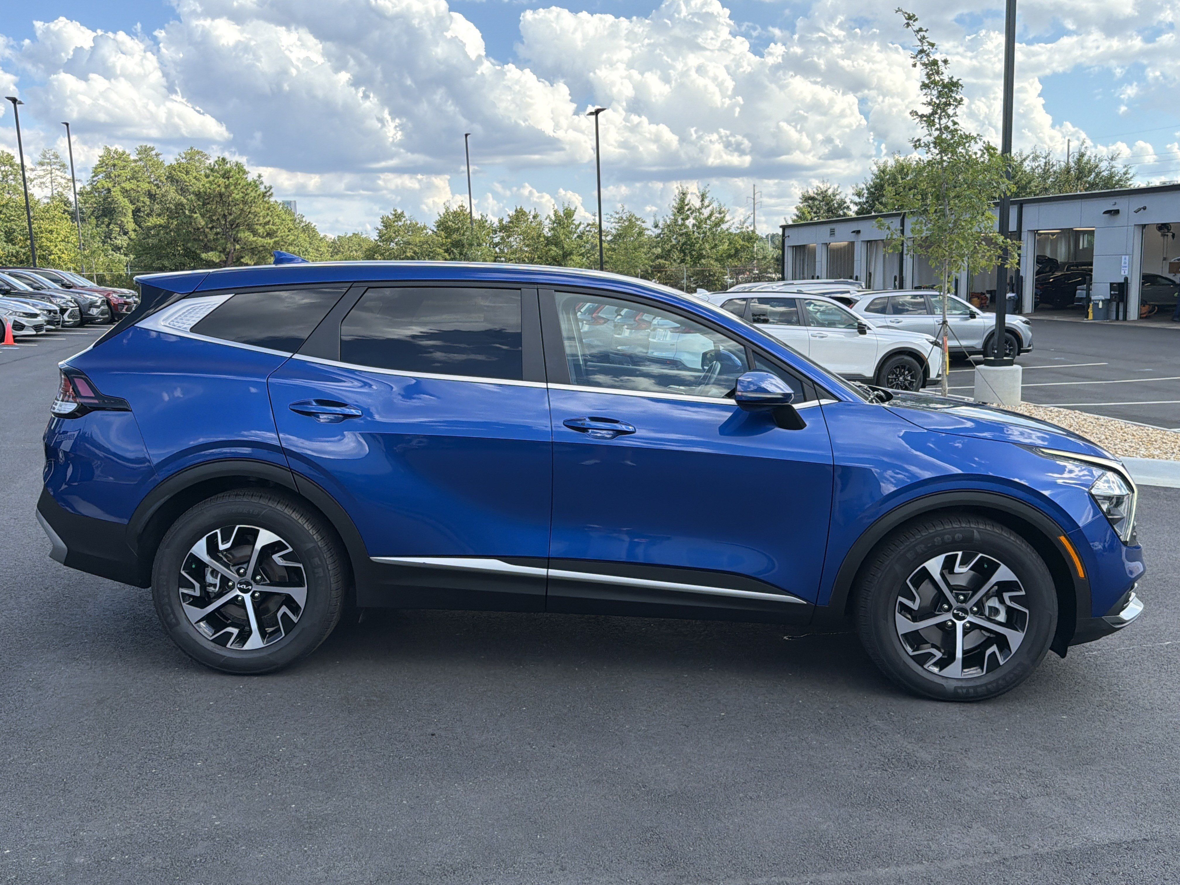 Certified 2023 Kia Sportage EX FWD image 8