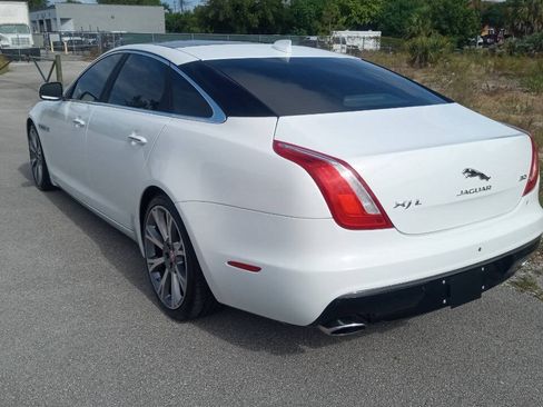 Used 2017 Jaguar XJ L Portfolio RWD image 8