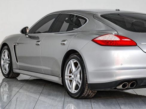 Used 2010 Porsche Panamera S RWD image 58