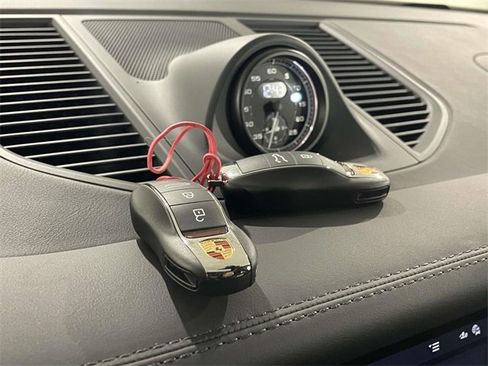 New 2026 Porsche Macan S image 44