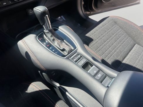 Certified 2025 Honda HR-V Sport image 18