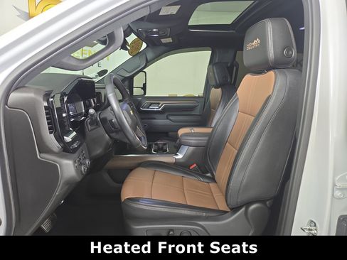 Certified 2024 Chevrolet Silverado 2500 High Country w/ High Country Premium Package AWD/4WD image 11