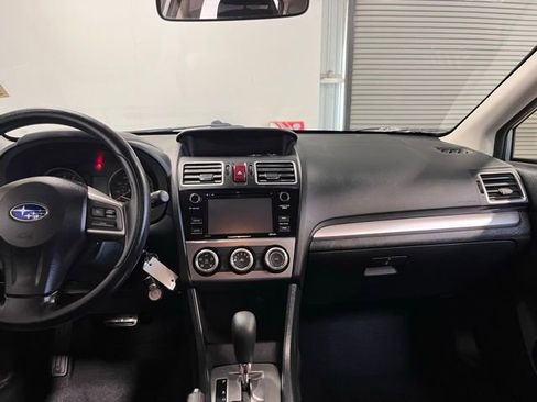 Used 2015 Subaru Crosstrek 2.0i Premium image 20