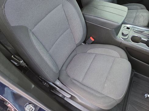 Used 2023 Chevrolet Traverse LT w/ LPO, Floor Liner Package image 16
